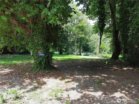 41707 North Shore Lane Concrete WA 98237