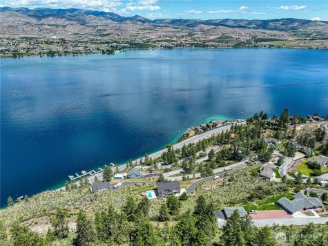 4620 South Lakeshore Road Chelan WA 98816