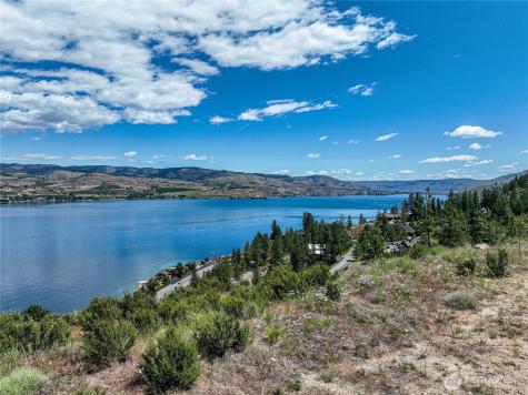 4620 South Lakeshore Road Chelan WA 98816