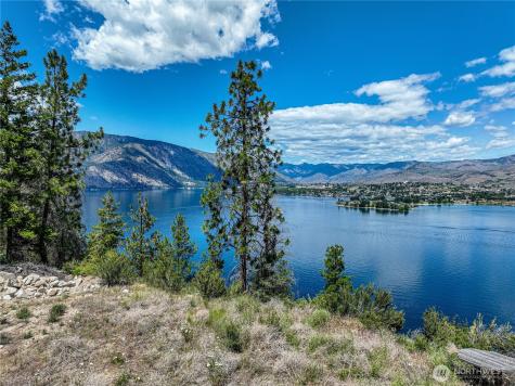 4620 South Lakeshore Road Chelan WA 98816