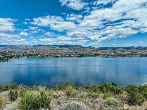 4620 South Lakeshore Road Chelan WA 98816
