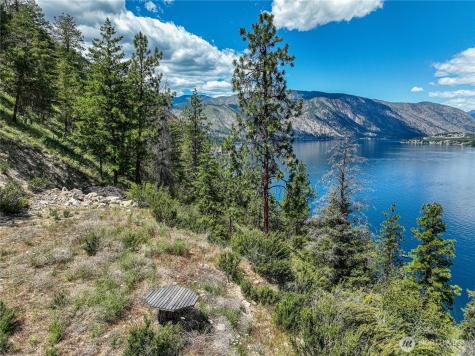 4620 South Lakeshore Road Chelan WA 98816