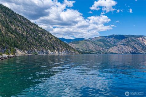 4620 South Lakeshore Road Chelan WA 98816