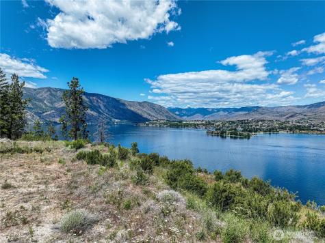 4620 South Lakeshore Road Chelan WA 98816