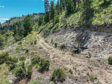 4620 South Lakeshore Road Chelan WA 98816