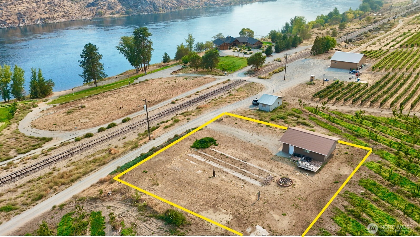 27375 Us Highway 97 Chelan WA 98816