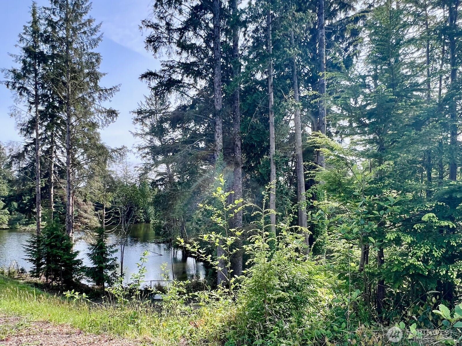 10 Sunrise Lane South Bend WA 98586