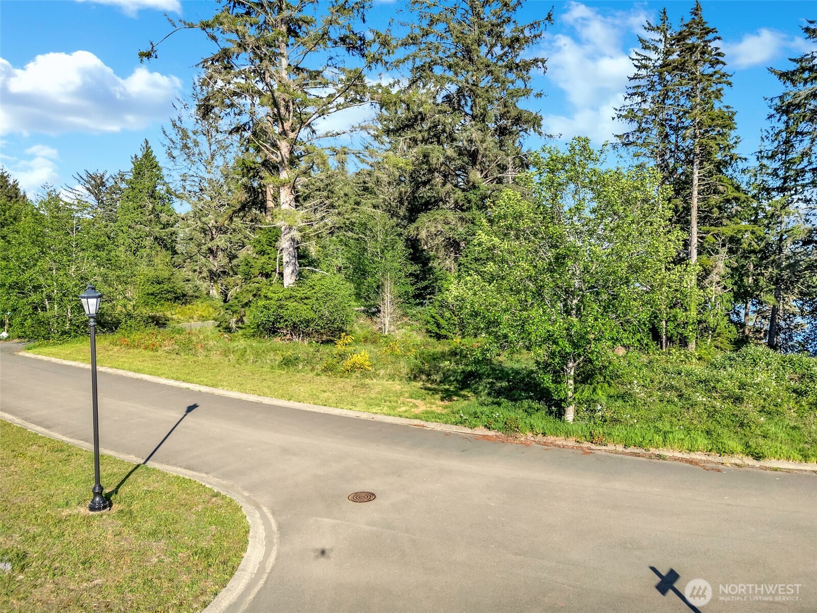 10 Sunrise Lane South Bend WA 98586