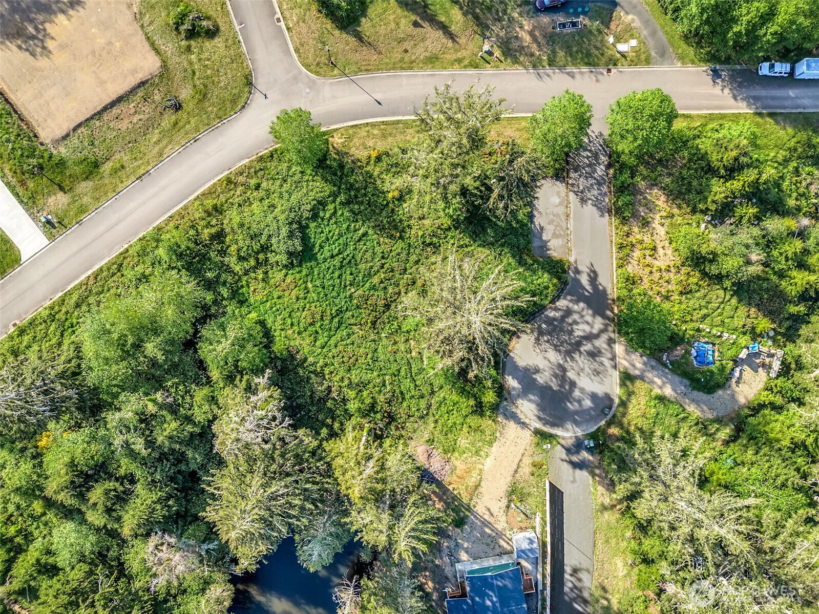 10 Sunrise Lane South Bend WA 98586