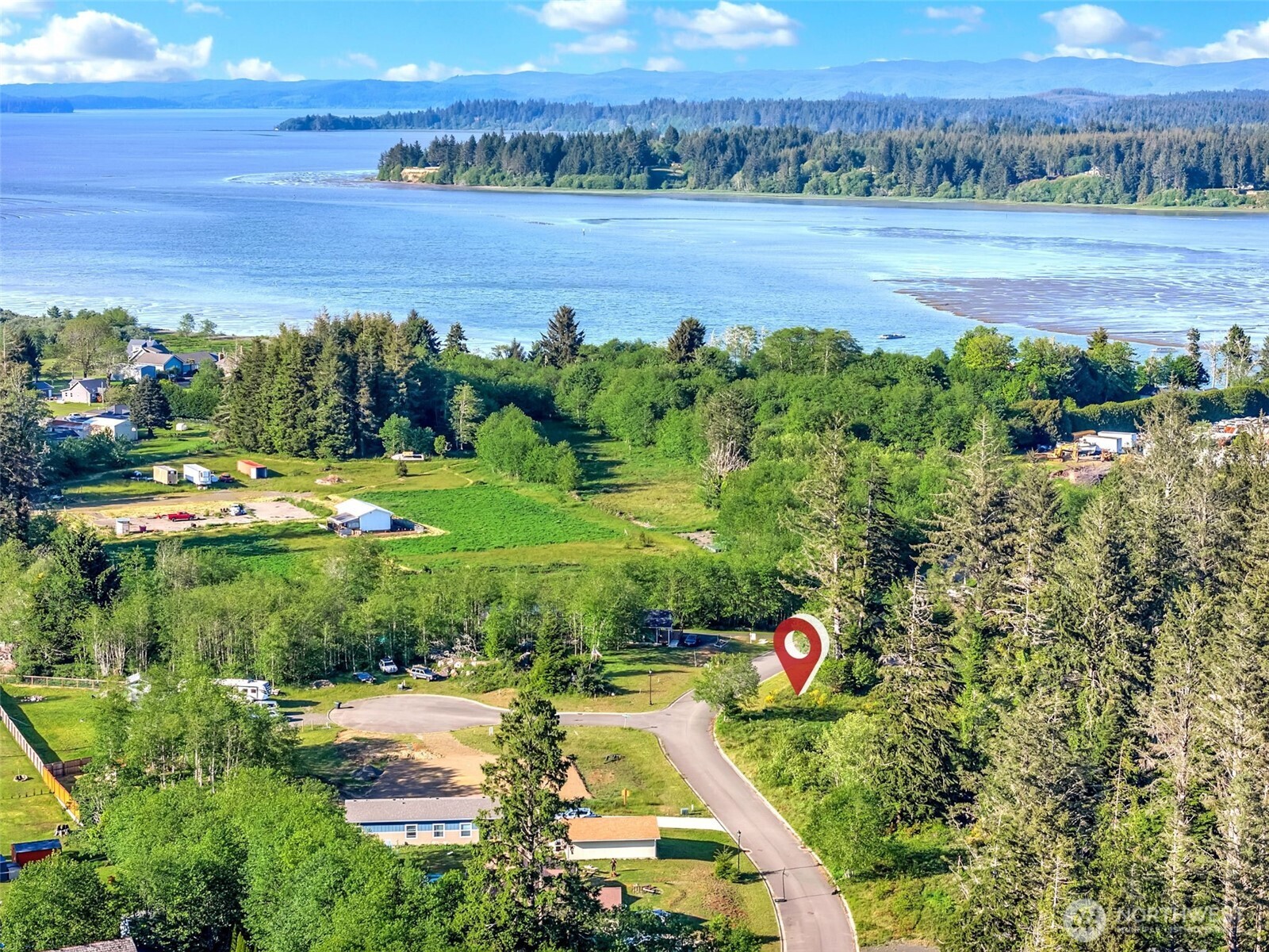 10 Sunrise Lane South Bend WA 98586