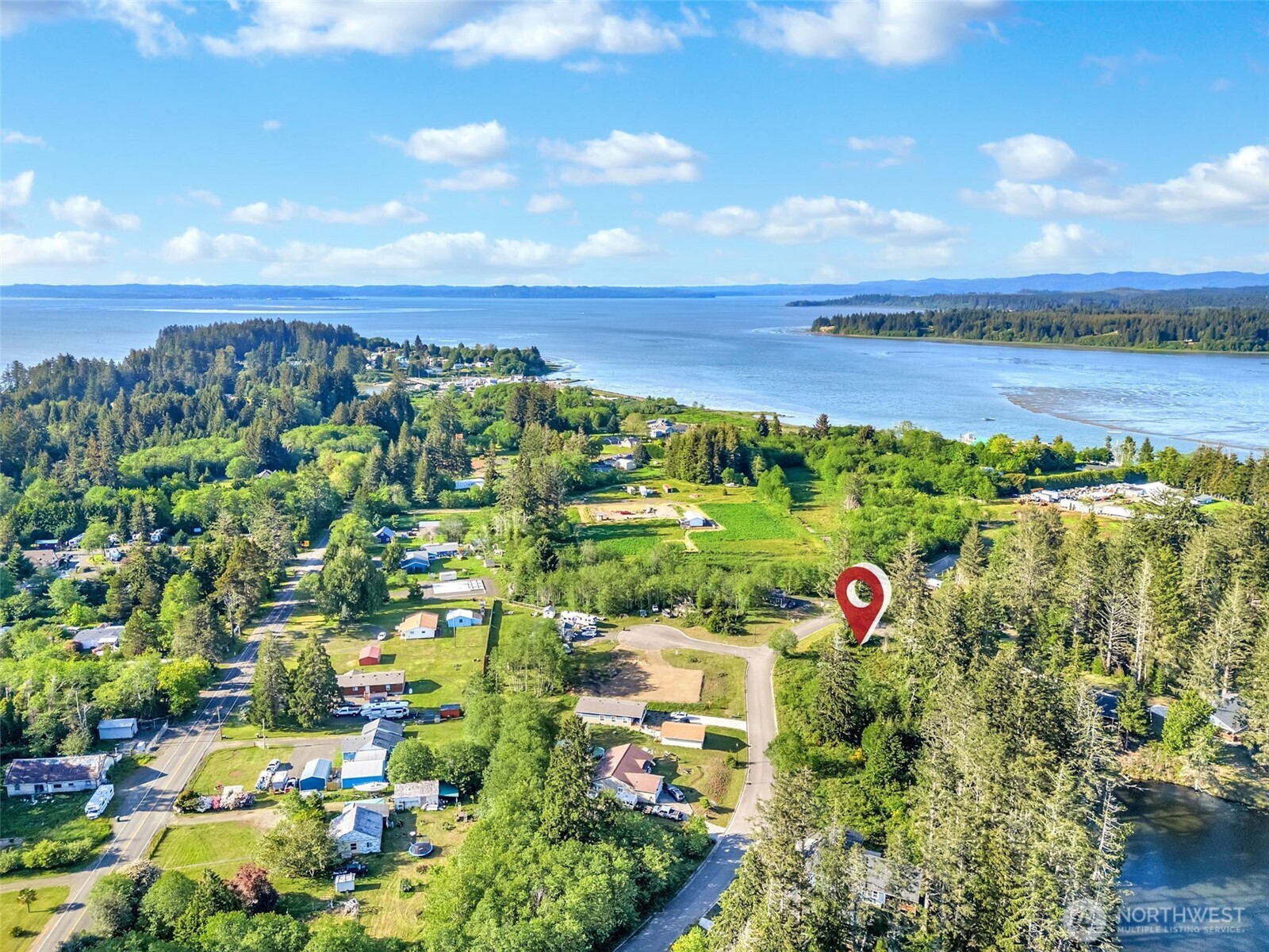 10 Sunrise Lane South Bend WA 98586