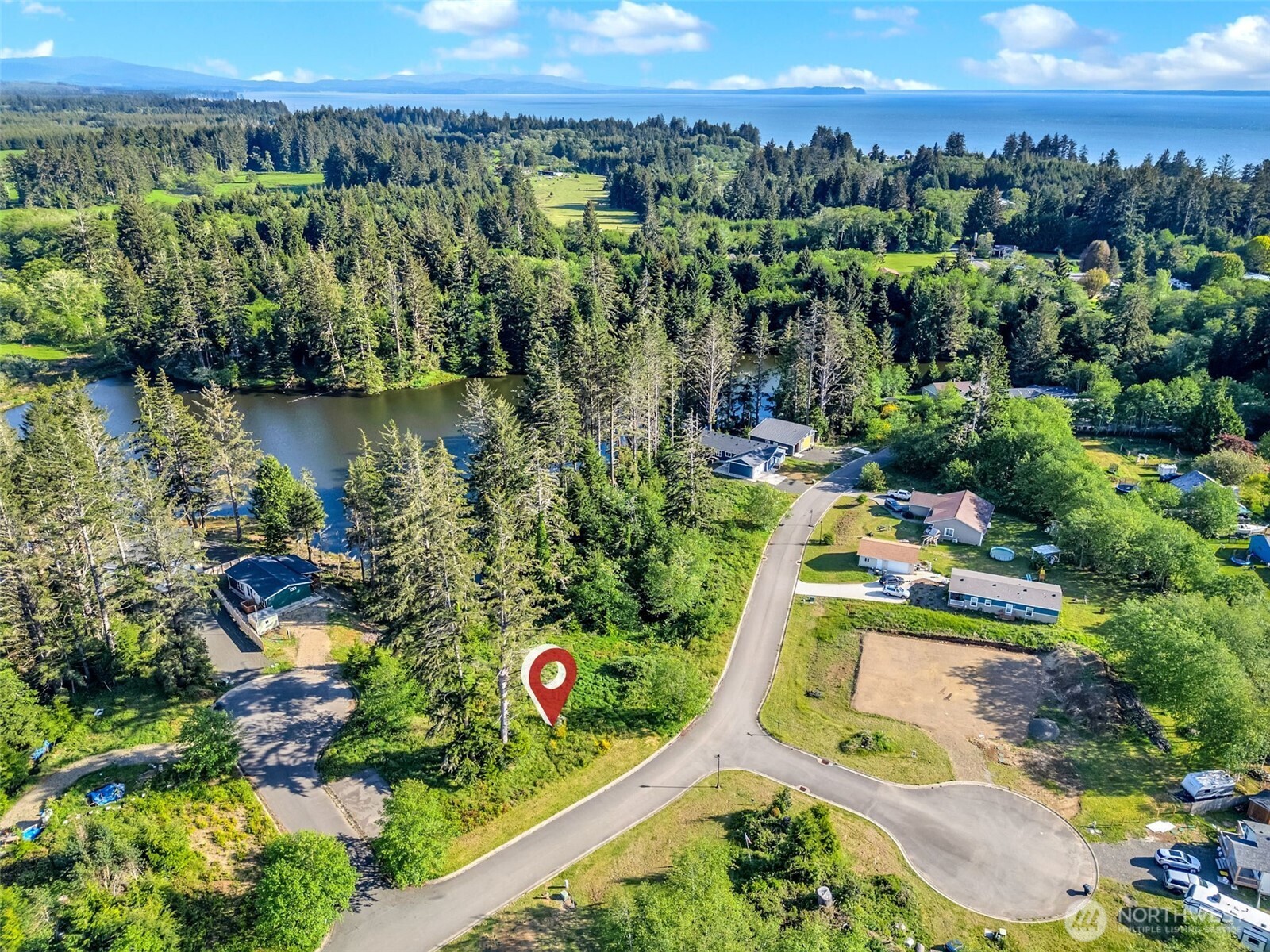 10 Sunrise Lane South Bend WA 98586