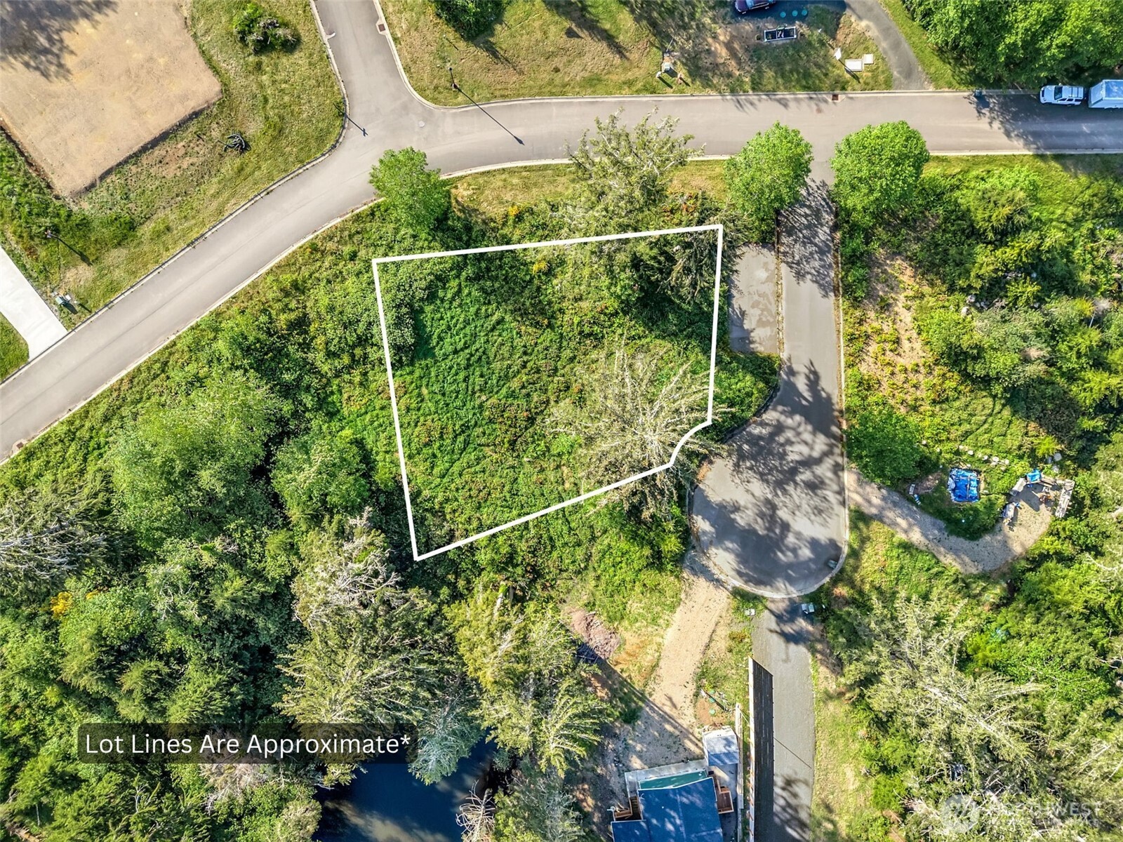 10 Sunrise Lane South Bend WA 98586