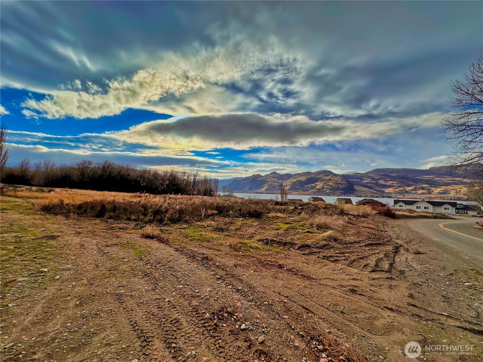 407 Tbd Eastlake Road Oroville WA 98844