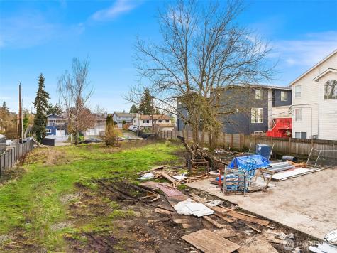 7001 42nd Avenue Seattle WA 98118