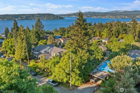 10428 66th Avenue S Seattle WA 98178