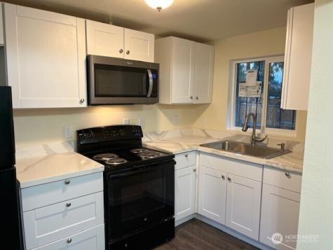 12524 Addison Street SW Lakewood WA 98499