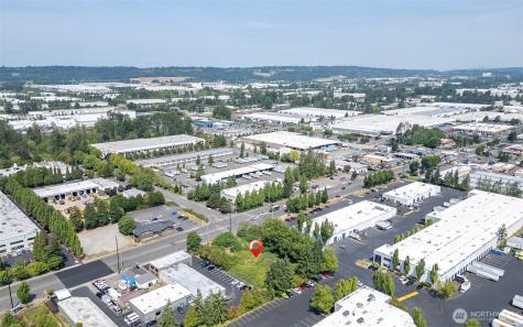 8425 S 216th Street Kent WA 98032