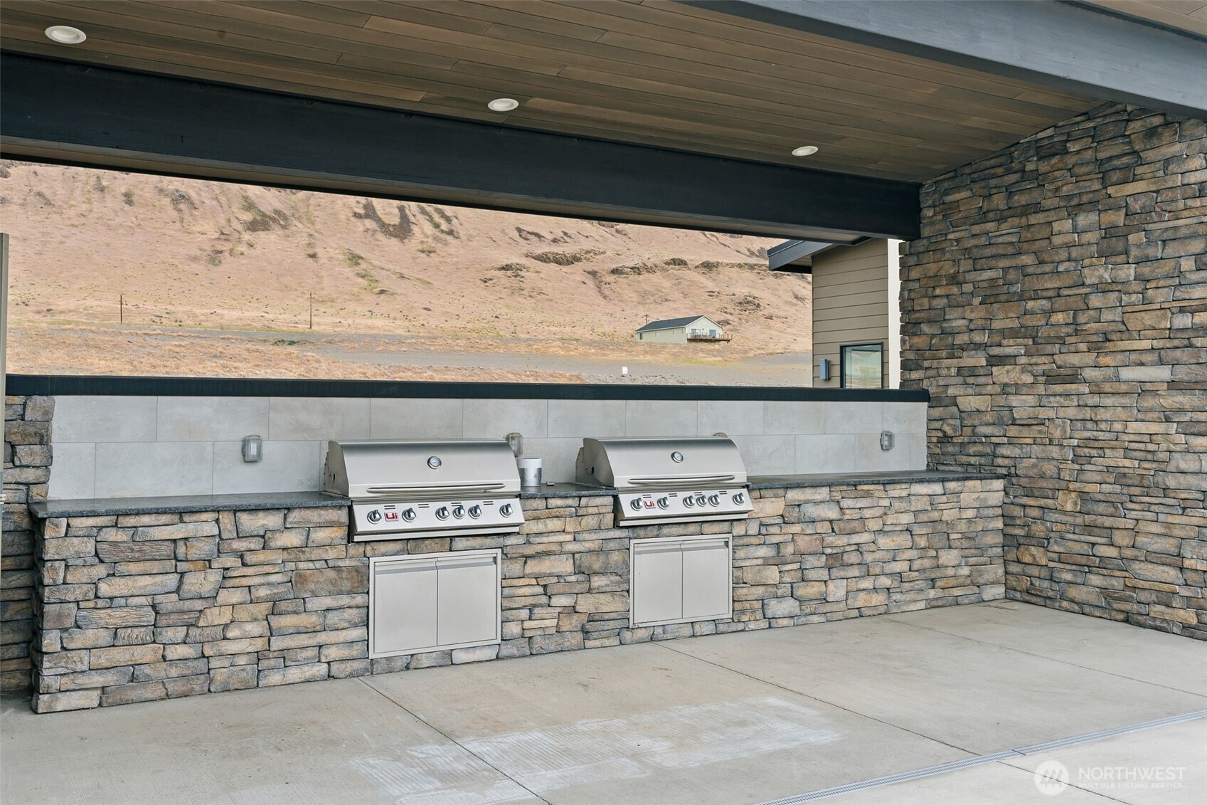 501 Bridgeview Drive Vantage WA 98950