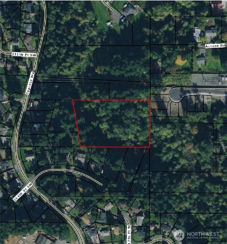 212 Cypress Way Lynnwood WA 98036