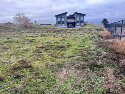 714 3rd Street Brewster WA 98812