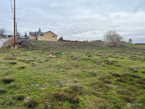 714 3rd Street Brewster WA 98812