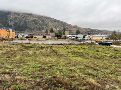 714 3rd Street Brewster WA 98812