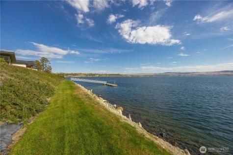 714 3rd Street Brewster WA 98812