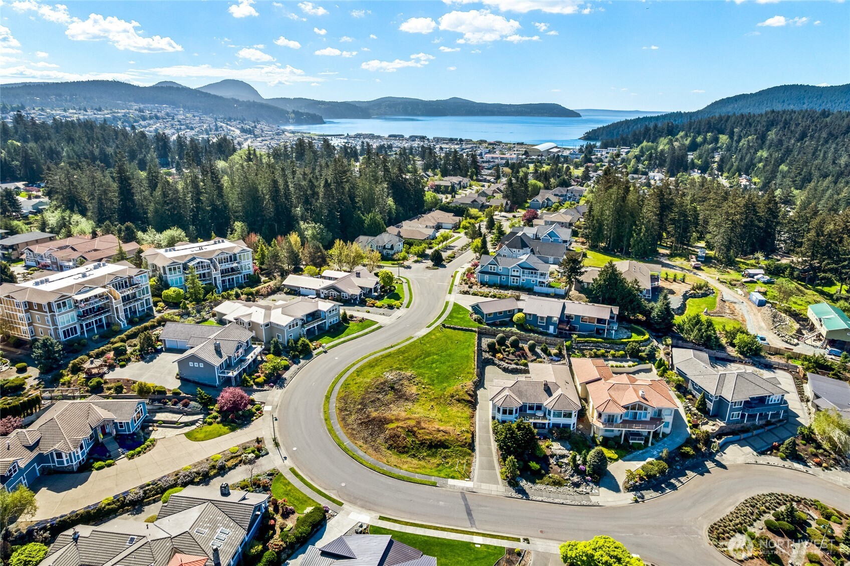 2414 Washington Court Anacortes WA 98221