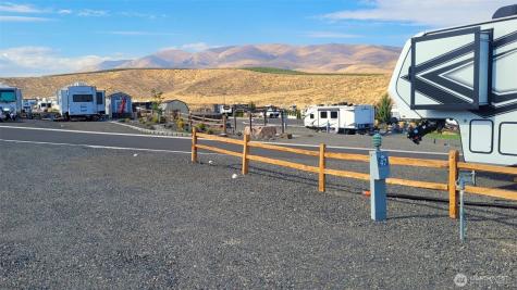 1769 Naches Wenas Road Selah WA 98942