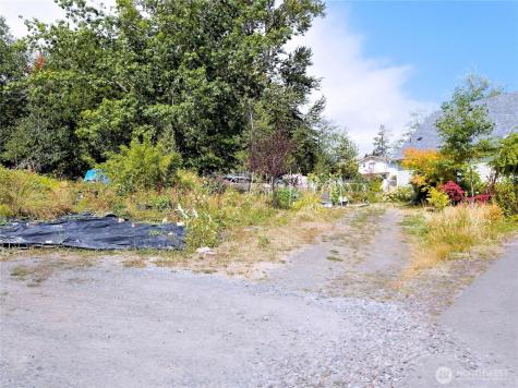 17204 Northup Way Bellevue WA 98008