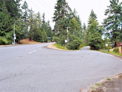 17204 Northup Way Bellevue WA 98008