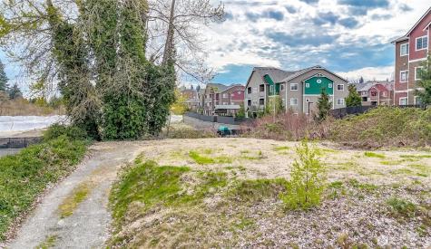 1725 Meridian Avenue E Edgewood WA 98371