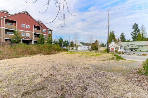 1725 Meridian Avenue E Edgewood WA 98371