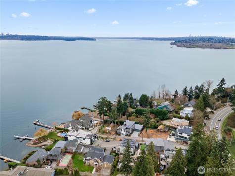 8329 NE Juanita Drive Kirkland WA 98034