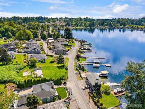 418 S Lake Stevens Road Lake Stevens WA 98258