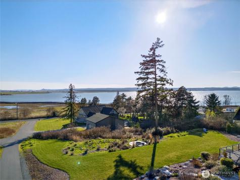 5 Bayside Terrace Drive Mount Vernon WA 98273