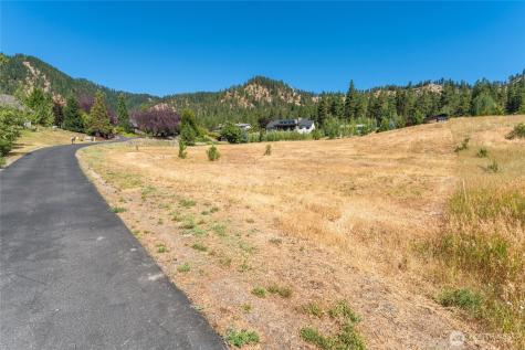 12250 Ski View Lane Leavenworth WA 98826