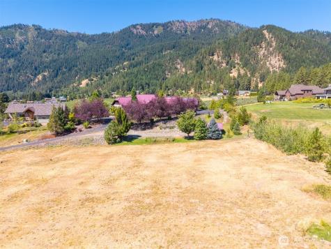 12250 Ski View Lane Leavenworth WA 98826