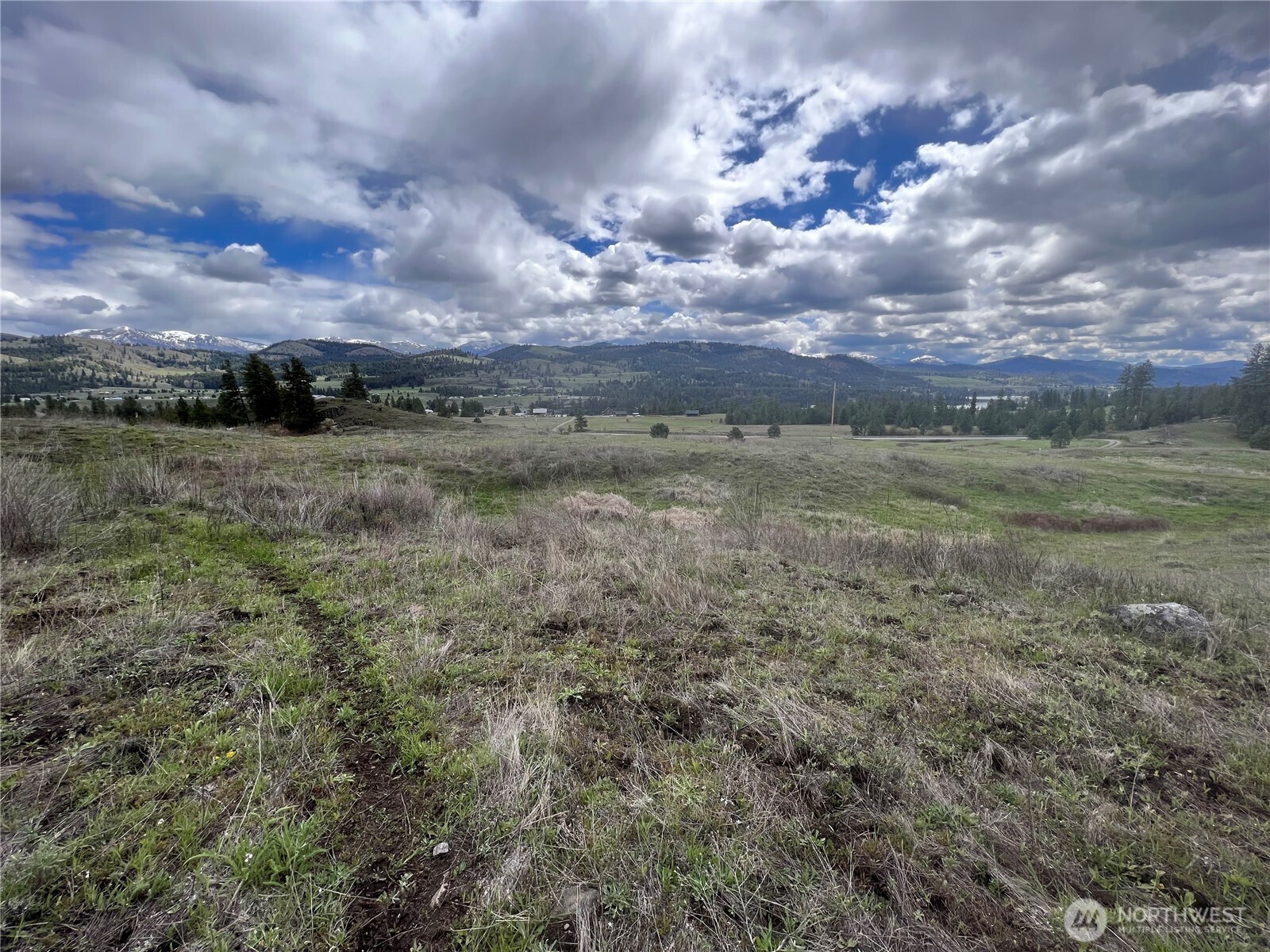 24 Spoke Lane Republic WA 99166