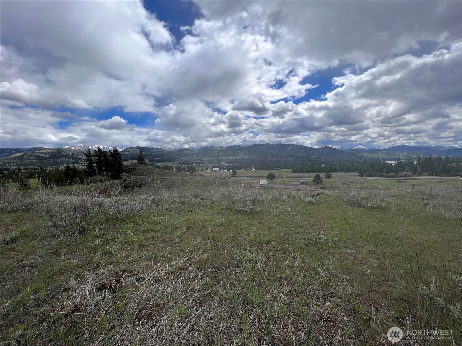 24 Spoke Lane Republic WA 99166