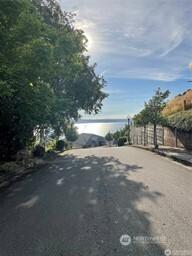 1416 Browns Point Boulevard NE Tacoma WA 98422