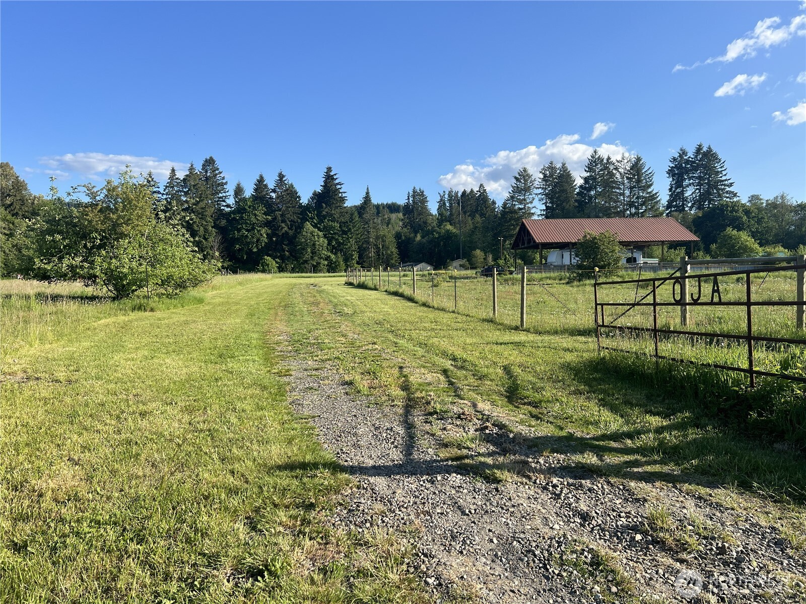 1899 State Route 506 Vader WA 98593