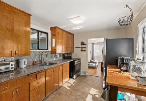 10019 Interlake Avenue N Seattle WA 98133