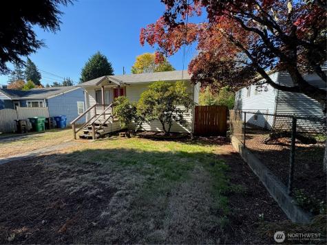 10019 Interlake Avenue N Seattle WA 98133