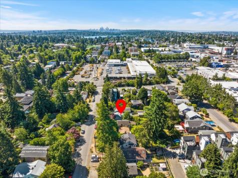 10019 Interlake Avenue N Seattle WA 98133