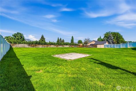 2042 Autumn Drive East Wenatchee WA 98802