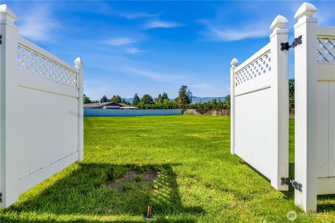 2042 Autumn Drive East Wenatchee WA 98802