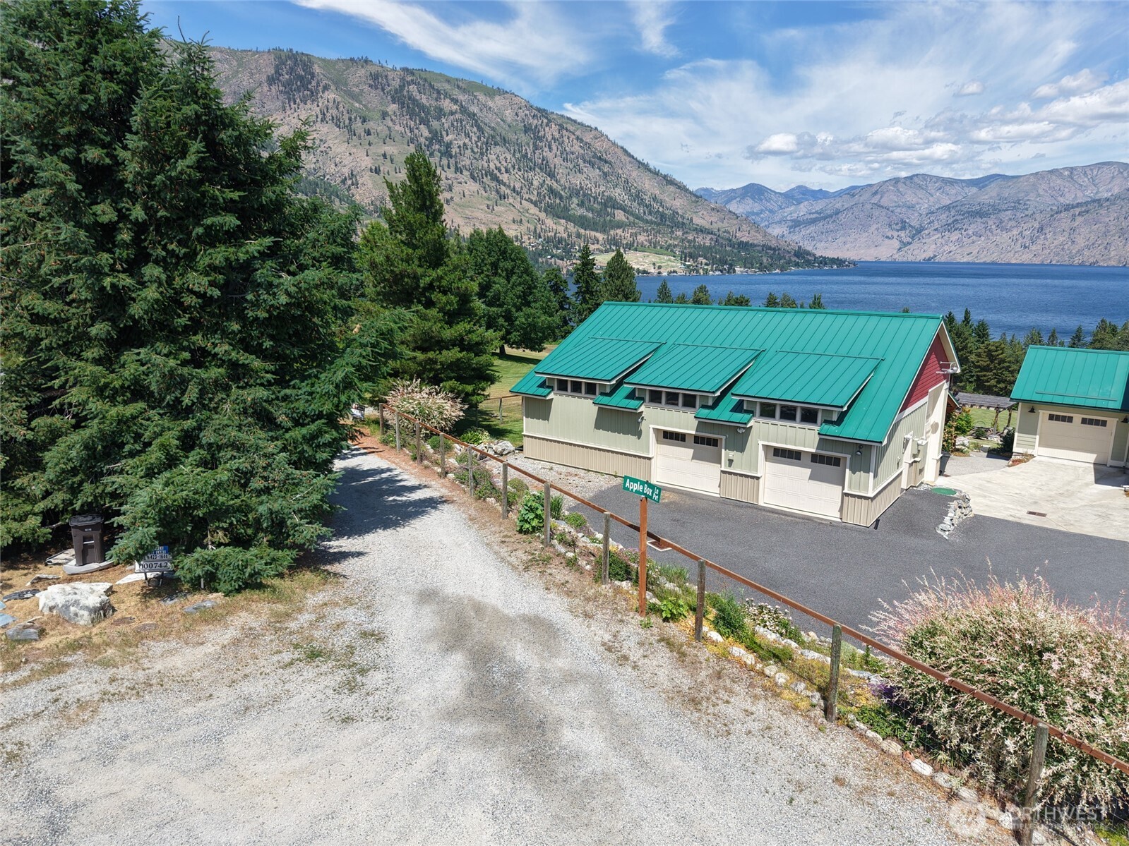67 Apple Box Lane Manson WA 98831