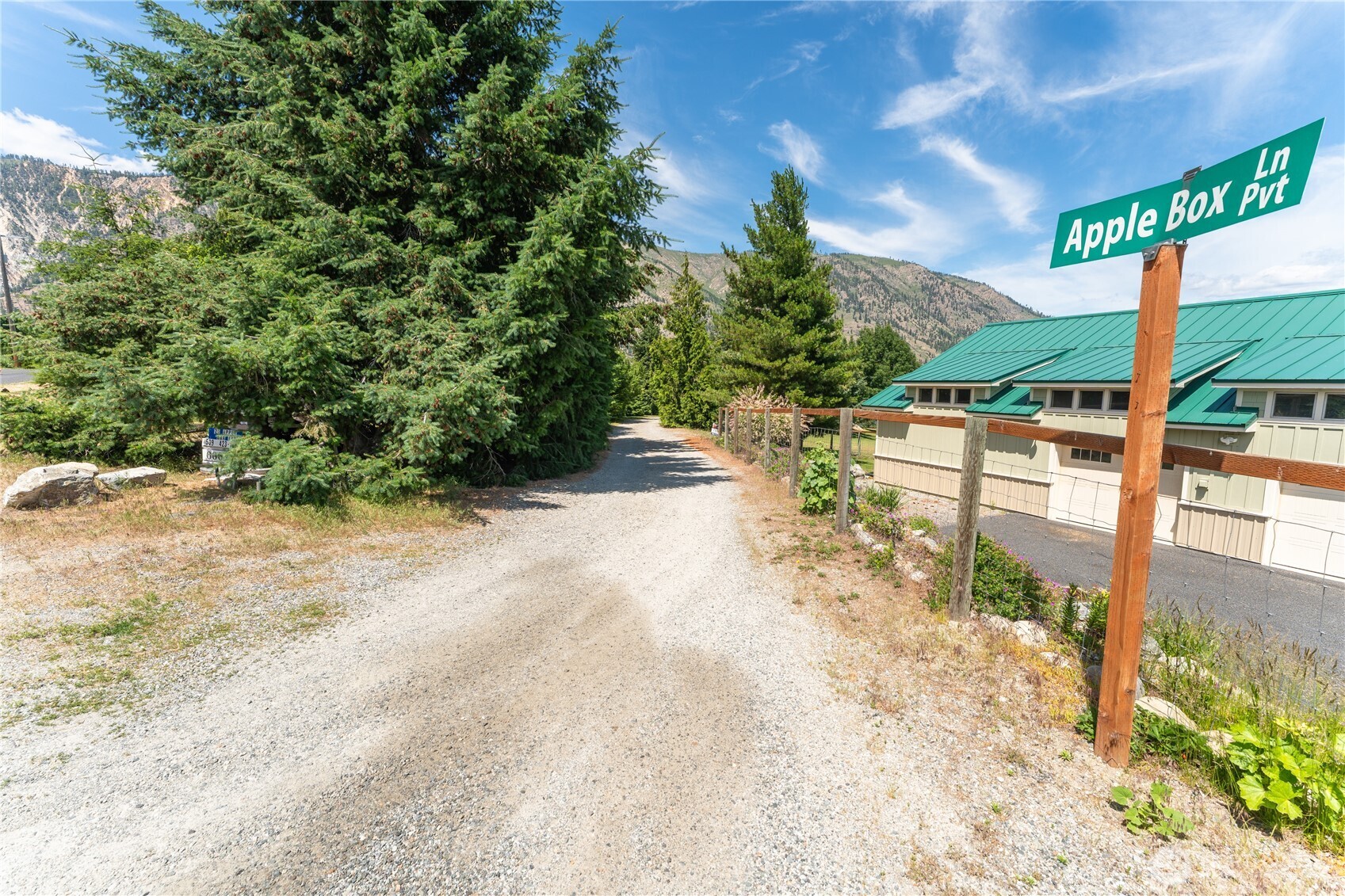 67 Apple Box Lane Manson WA 98831